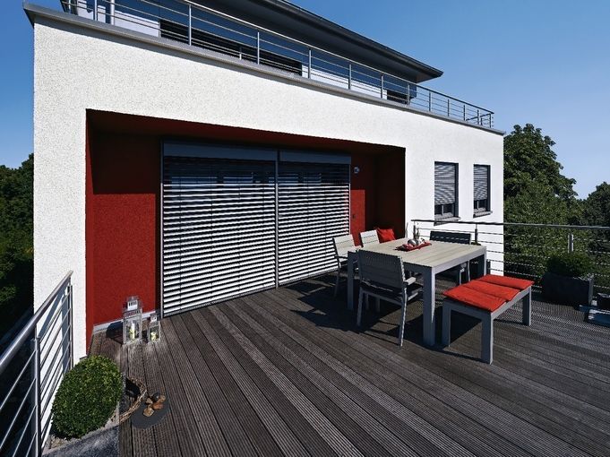 Freitragende Außenjalousie Ziegler Fensterbau GmbH in Arnstein